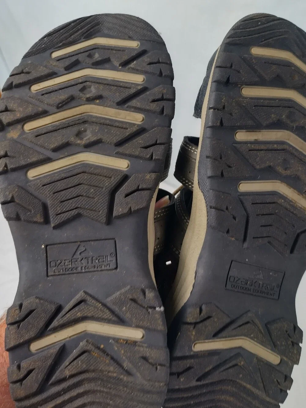Ozark Trail Fisherman Men's Size 7 Sandal Closed Toe Bungee Lace Leather Outdoor